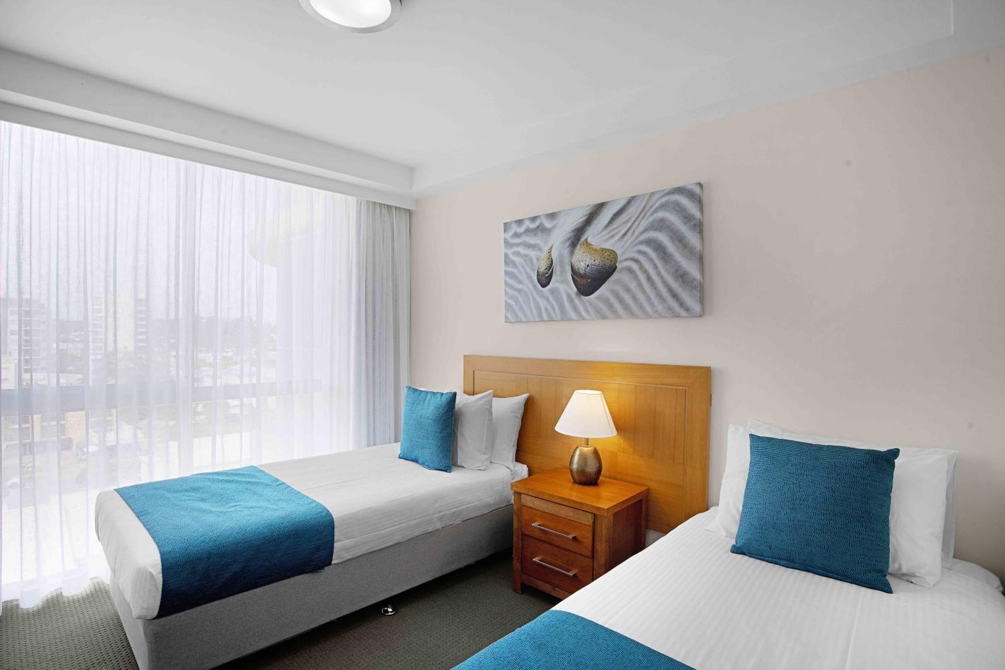 Aqua Vista Resort Maroochydore Oda fotoğraf