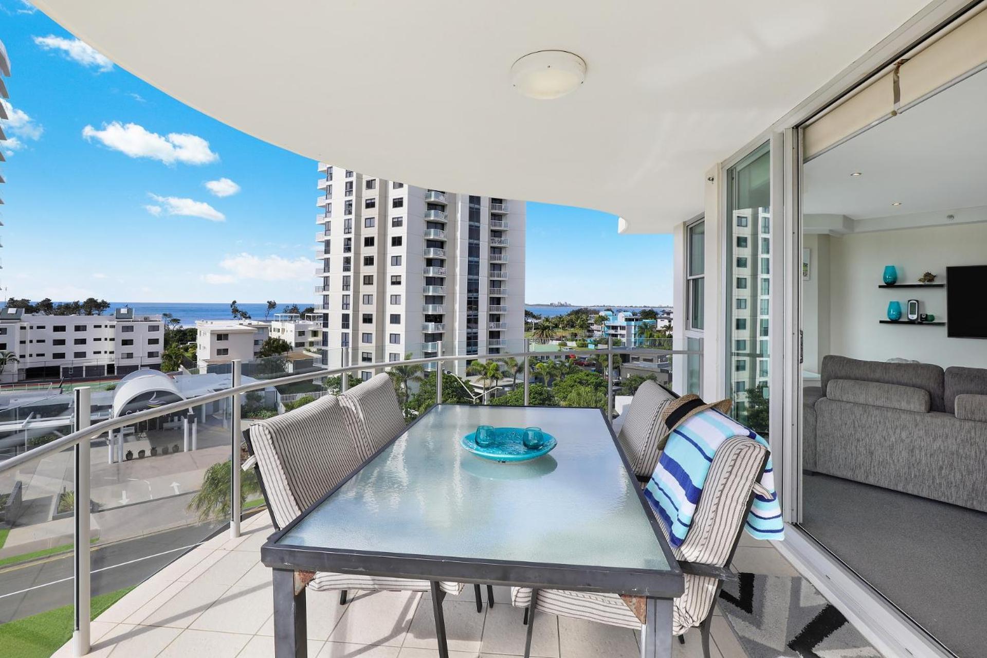 Aqua Vista Resort Maroochydore Oda fotoğraf